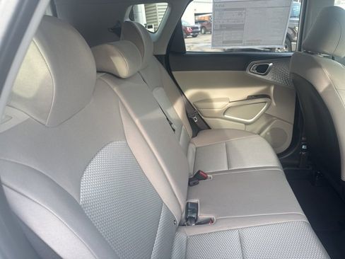 New 2025 Kia Soul LX w/ LX Technology Package image 12