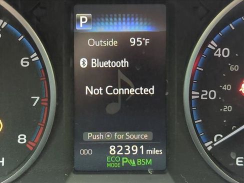 Used 2018 Toyota RAV4 XLE FWD image 10