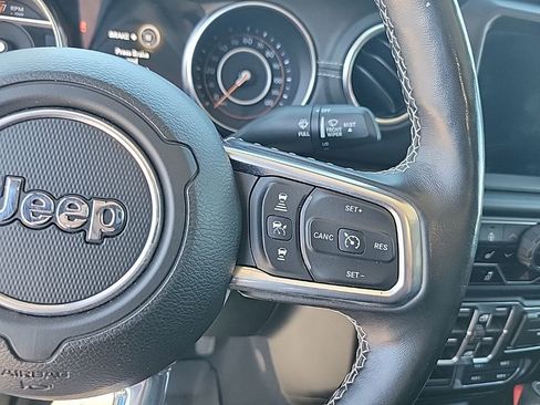 Used 2020 Jeep Gladiator Overland image 27