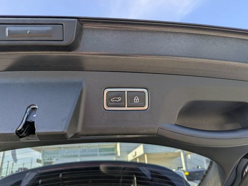 Used 2023 Kia Sorento EX FWD image 10