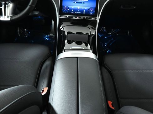 Certified 2025 Mercedes-Benz C 300 4MATIC Sedan image 23