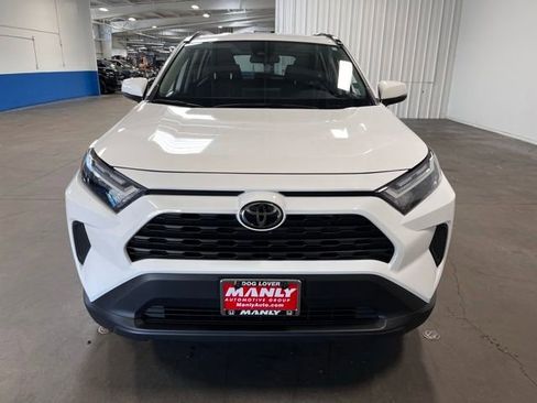 Used 2025 Toyota RAV4 XLE FWD image 8
