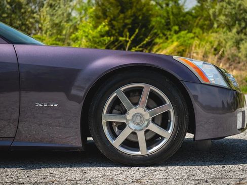Used 2004 Cadillac XLR image 85