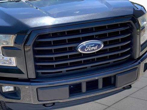 Used 2015 Ford F150 XLT w/ Equipment Group 302A Luxury AWD/4WD image 29