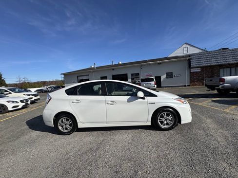 Used 2010 Toyota Prius Four image 6