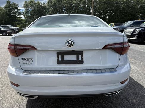 Used 2019 Volkswagen Jetta R-Line FWD image 11