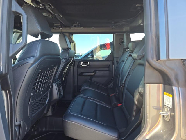 Used 2025 Ford Bronco Badlands AWD/4WD image 14