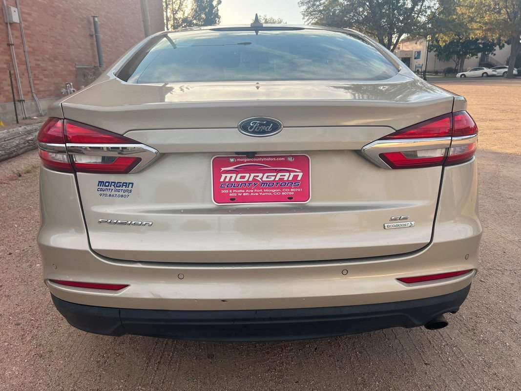 Used 2019 Ford Fusion SE FWD image 6