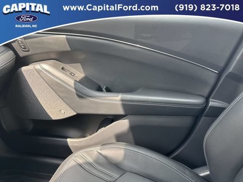Certified 2025 Ford Mustang Mach-E Premium RWD image 29