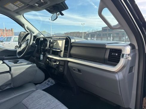 New 2026 Ford F350 XLT w/ FX4 Off-Road Package AWD/4WD image 14
