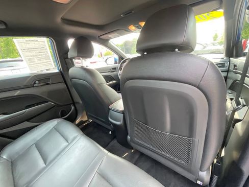Used 2017 Hyundai Elantra Sport w/ Sport Premium Package 06 FWD image 20
