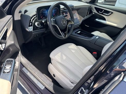 Used 2026 Mercedes-Benz E 350 Sedan image 9
