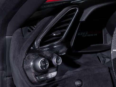 Used 2020 Ferrari 488 Pista Spider image 11