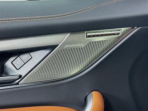 New 2026 Jaguar F-PACE R-Dynamic S image 21