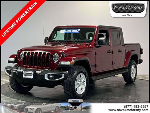 Used 2022 Jeep Gladiator Sport image 4
