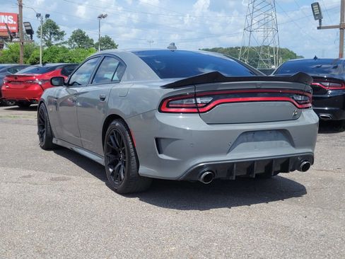 Used 2019 Dodge Charger Scat Pack w/ Dynamics Package RWD image 14