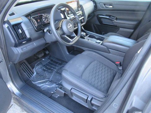 Used 2022 Nissan Pathfinder S w/ Cargo Package image 21