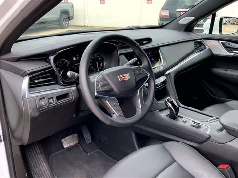 Used 2025 Cadillac XT5 Premium Luxury image 18