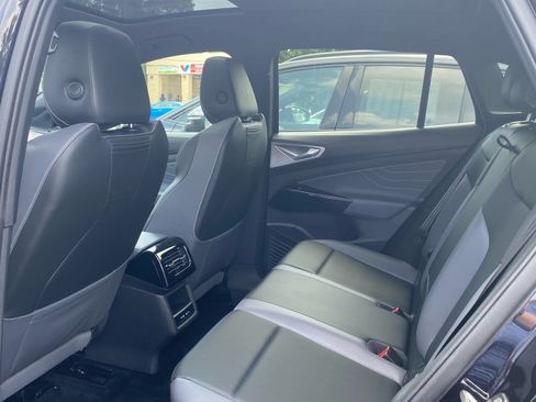 Certified 2023 Volkswagen ID.4 Pro S AWD/4WD image 19