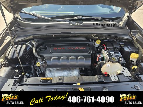 Used 2017 Jeep Renegade Trailhawk image 20