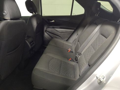 Used 2020 Chevrolet Equinox LT FWD image 18