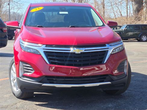 Used 2023 Chevrolet Equinox LT FWD image 3