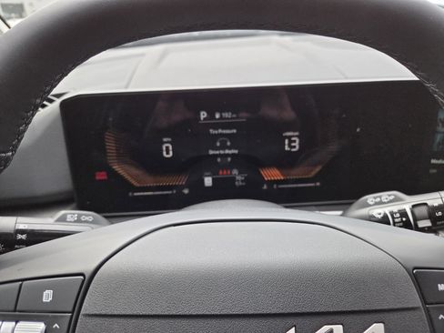New 2026 Kia Sportage LX FWD image 35