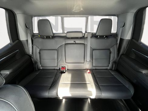 Used 2022 GMC Sierra 1500 SLT image 20