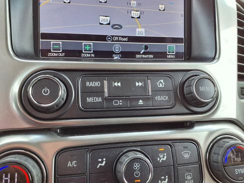 Used 2018 Chevrolet Tahoe LT image 13