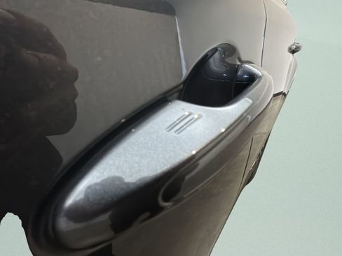 Used 2016 Toyota RAV4 XLE w/ Convenience Package image 5