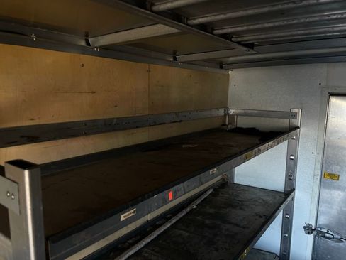 Used 2013 Ford E-450 and Econoline 450 Super Duty w/ PWR Locks & Windows Group image 27