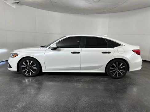 Used 2022 Honda Civic EX image 5