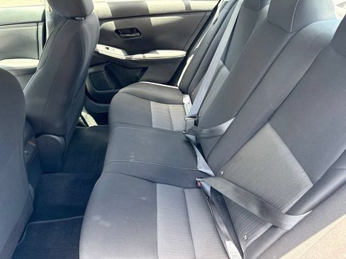 Used 2024 Nissan Sentra SV FWD image 16