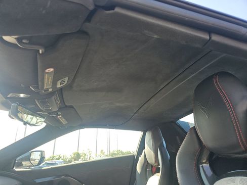 Used 2023 Chevrolet Corvette Stingray Premium Conv w/ Z51 Performance Package image 13