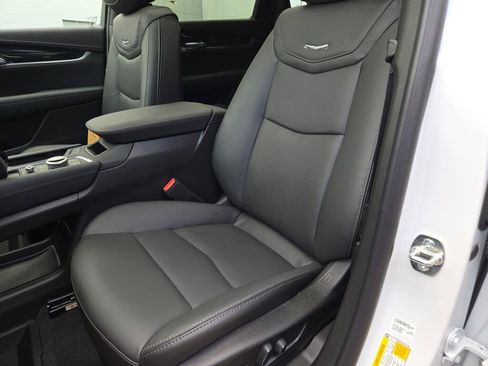 New 2025 Cadillac XT5 Premium Luxury w/ LPO, Red Accent Package image 27