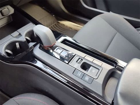 Used 2024 Toyota Prius Prime SE image 25