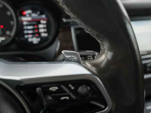 Used 2015 Porsche Macan Turbo image 26