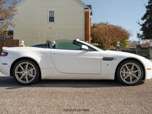 Used 2008 Aston Martin V8 Vantage Roadster 6-Speed image 9