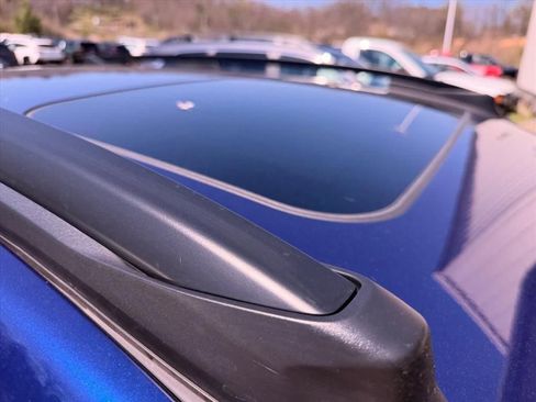 Used 2024 Subaru Crosstrek 2.0i Premium image 19