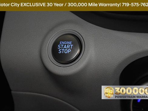 New 2025 Hyundai Venue SEL image 15