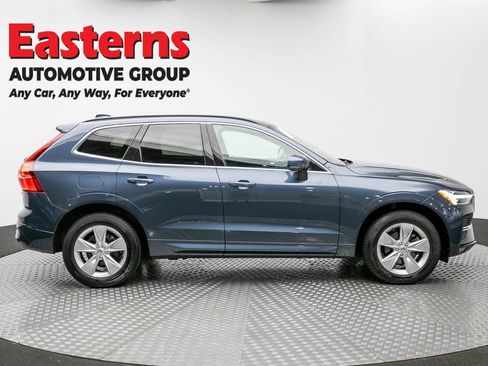 Used 2022 Volvo XC60 B5 Momentum AWD/4WD image 4