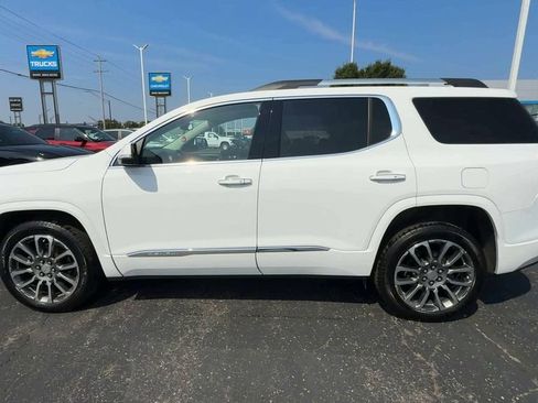 Used 2023 GMC Acadia Denali AWD/4WD image 5