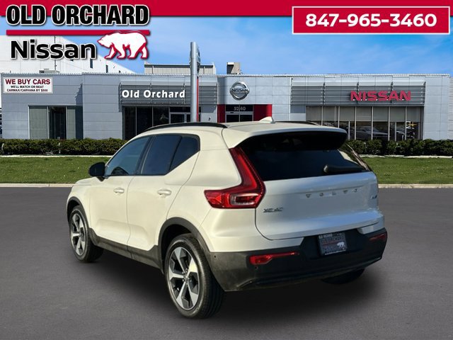 Used 2025 Volvo XC40 B5 Plus AWD/4WD image 8