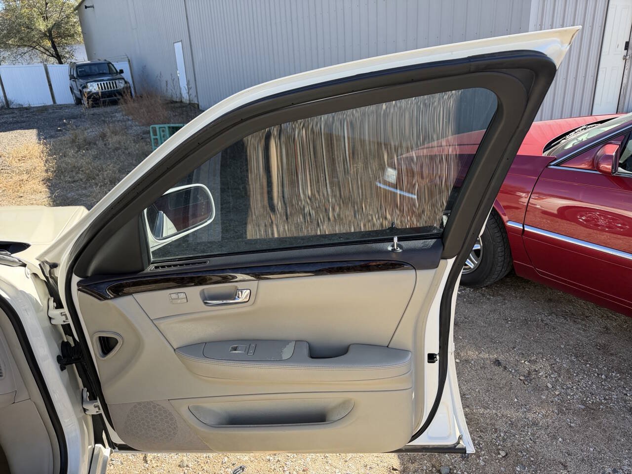 Used 2008 Cadillac DTS FWD image 28