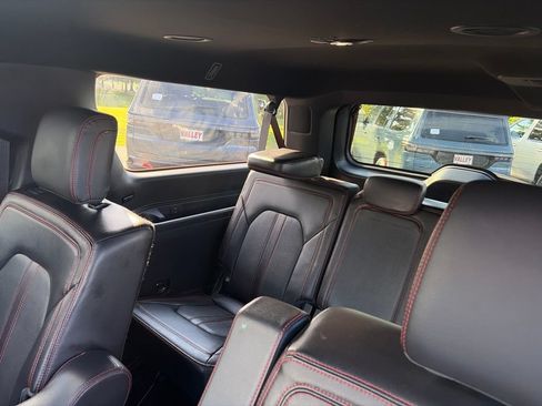 Used 2022 Ford Expedition Max Limited AWD/4WD image 17