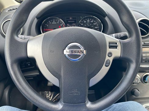 Used 2013 Nissan Rogue S image 18