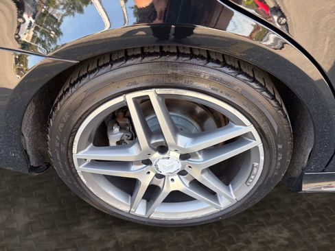Used 2016 Mercedes-Benz E 350 4MATIC Sedan image 39
