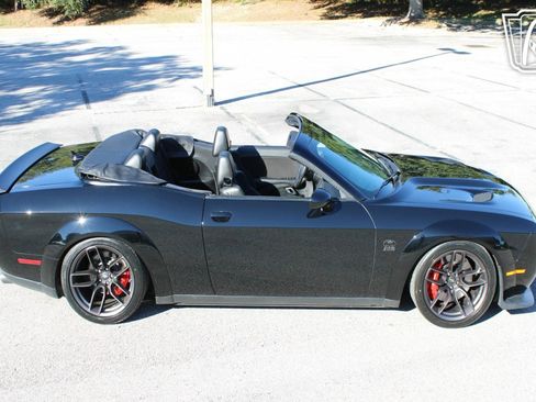 Used 2020 Dodge Challenger R/T Scat Pack RWD image 25