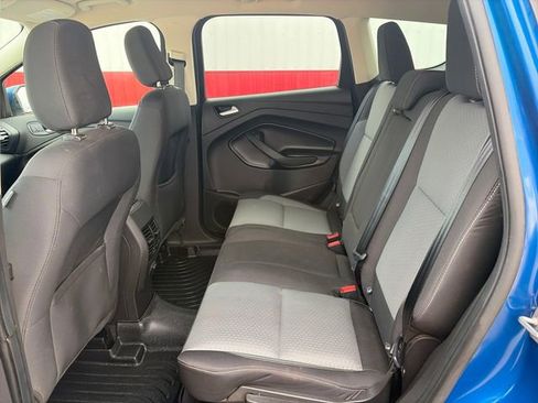 Used 2019 Ford Escape SE image 36