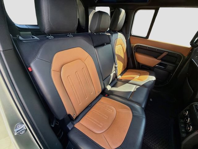 Used 2022 Land Rover Defender 110 X AWD/4WD image 24